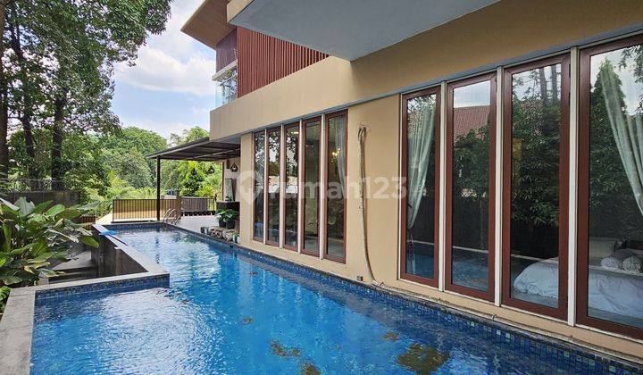 Rumah 2 Lantai Bagus Semi Furnished SHM di Simprug, Jakarta Selatan 1