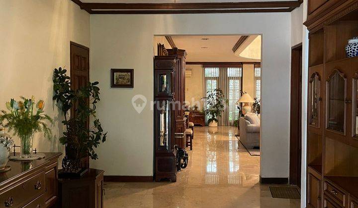 Rumah Area Gatot Subroto Belakang Hotel Kartika Chandra .  8