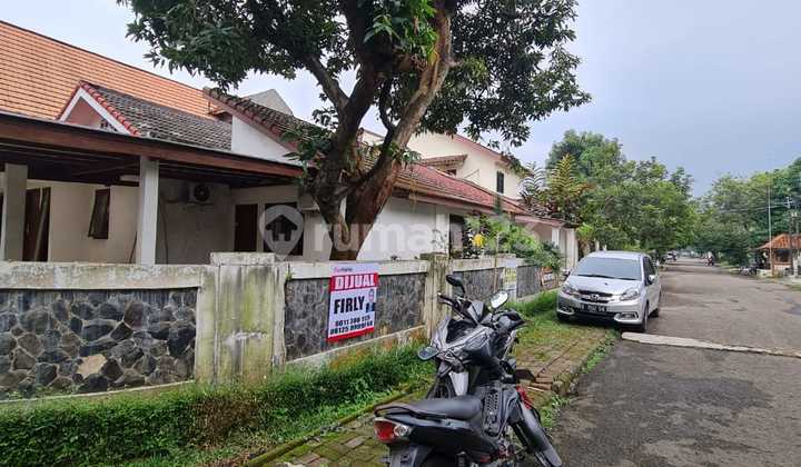 Dijual Rumah Hitung Tanah Hook Bintaro Sektor 5 Tangerang Selatan