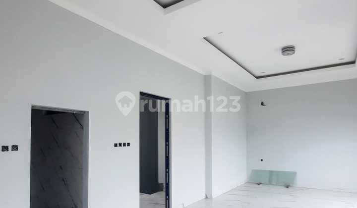 Dijual Rumah Bangunan Baru 2 Unit Di Wijaya Timur Kapt.tendean 11