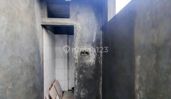 Dijual Rumah Bangunan Baru 2 Unit Di Wijaya Timur Kapt.tendean 15