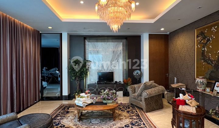 Simprug Golf Luxury Modern House Dekat Senayan Lokasi Premium