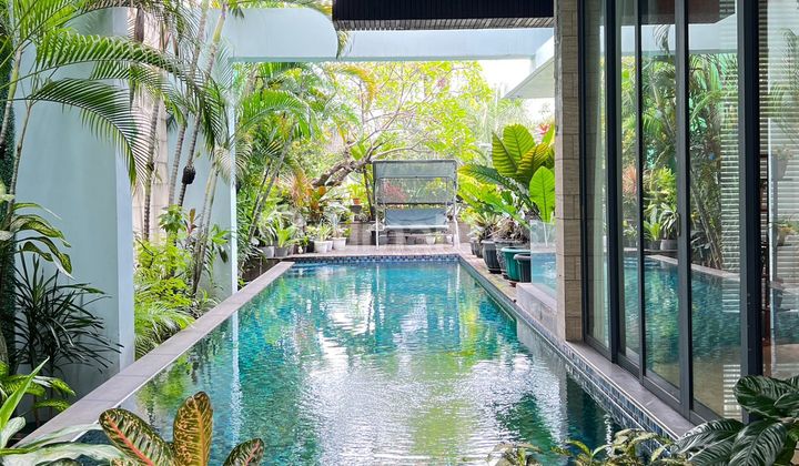 Simprug Golf Luxury Modern House Dekat Senayan Lokasi Premium