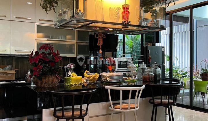 Simprug Golf Luxury Modern House Dekat Senayan Lokasi Premium