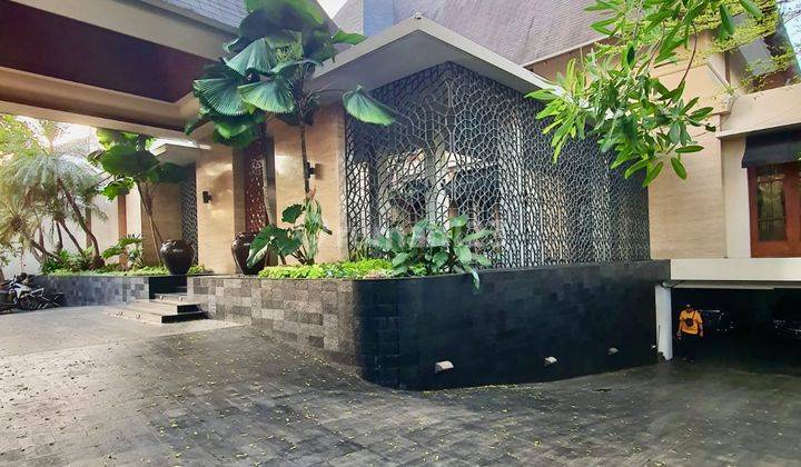 Rumah Mewah, Designed By Denny Gondo, High Ends Specs.