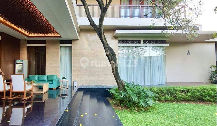 Rumah Mewah, Designed By Denny Gondo, High Ends Specs.