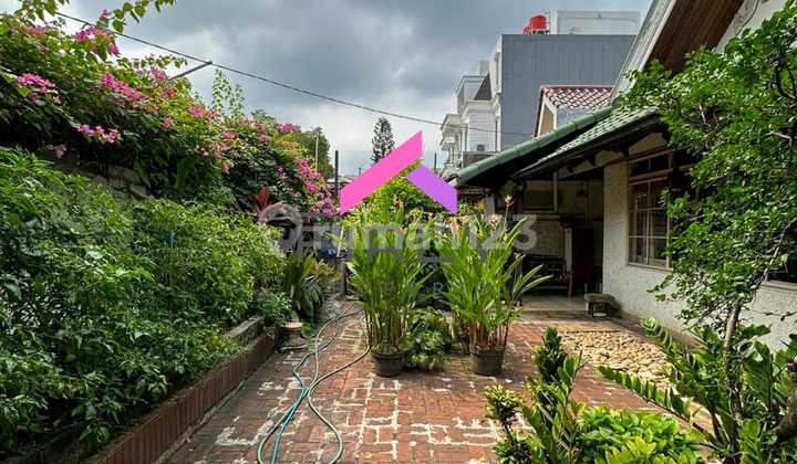 House For Sale in Prime Menteng Area Central Jakarta 2