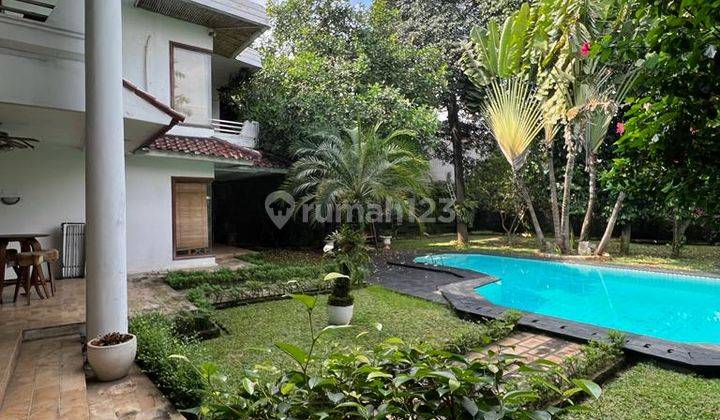 Rumah 2 Lantai Bagus SHM di Abdul Majid, Jakarta Selatan 1