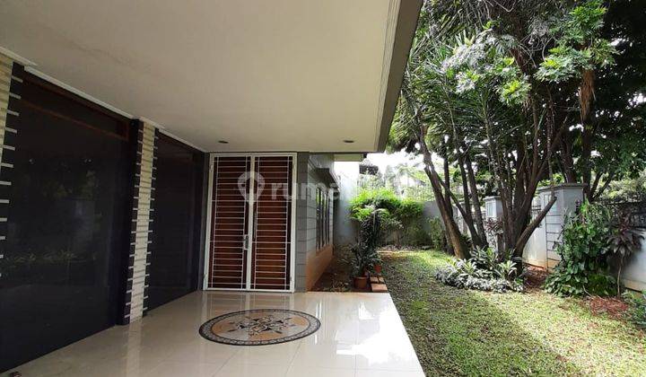 Rumah 2 Lantai Bagus Semi Furnished SHM di Pondok Indah, Jakarta Selatan 2