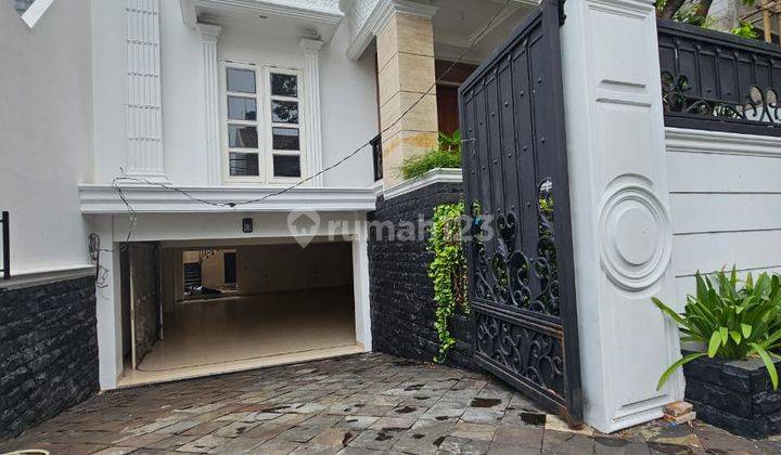 Dijual Rumah Bangunan Baru American Classic Kebayoran Baru Jakarta Selatan 1