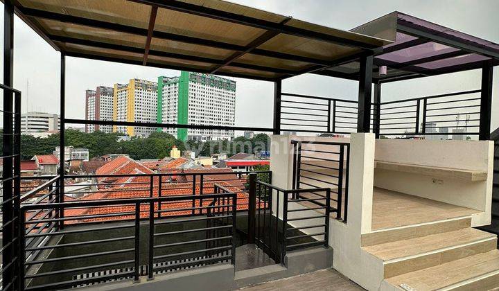 Rumah Baru Di Menteng Jakarta Pusat , Design Modern Classic 3 Lantai + Rooftop  2