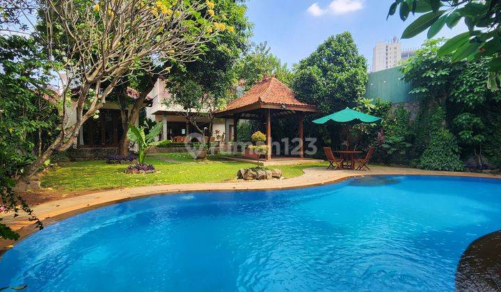 For Sale Modern Tropical House Fully Furnished Area Ragunan  1