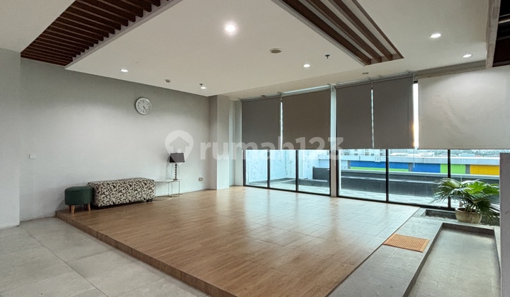 GEDUNG 5 LANTAI + BASEMENT & ROOFTOP, LOKASI STRATEGIS PINGGIR JALAN UTAMA GEDUNG 5 LANTAI + BASEMENT & ROOFTOP, LOKASI STRATEGIS PINGGIR JALAN UTAMA