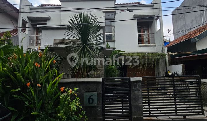 FOR SALE HOUSE IN KEBAYORAN BARU, SOUTH JAKARTA