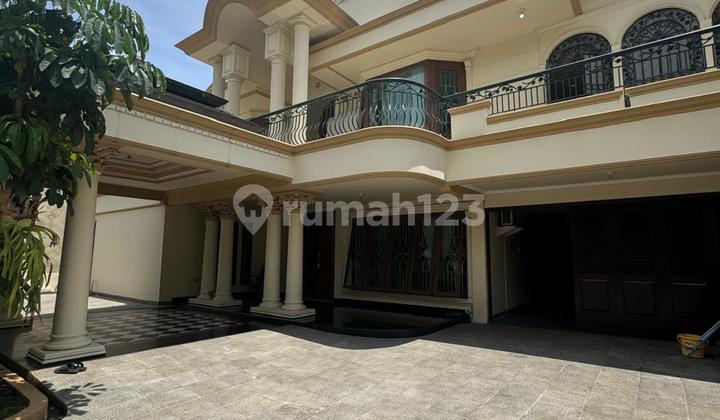 FOR SALE / FOR RENT CLASSIC STYLE HOUSE IN PONDOK INDAH, SOUTH JAKARTA
