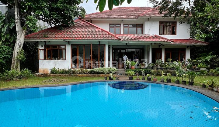 Rumah Bagus Semi Furnished SHM Pejaten, Jakarta Selatan