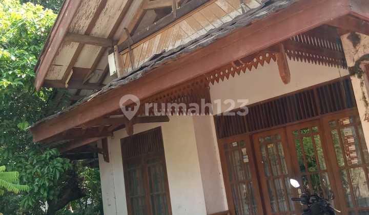 DIJUAL RUMAH HITUNG TANAH DELMAN UTAMA TANAH KUSIR  JAKARTA SELATAN