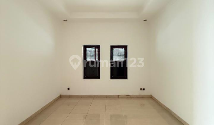 For Sale Menteng Siap Huni Bangunan 1,5 Lantai 2