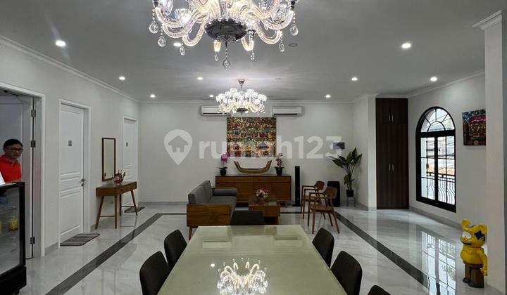 FOR SALE TEBET JAKARTA SELATAN  FULL FURNISHED COCOK UNTUK HUNIAN, KANTOR & USAHA DEKAT KE STASIUN KRL, LRT & TOL DALAM KOTA 2