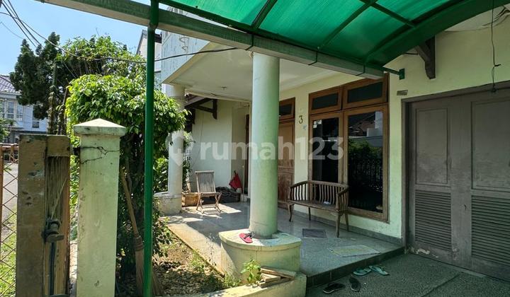 Dijual rumah hitung tanah Di delman asri  Tanah kusir Jakarta selatan