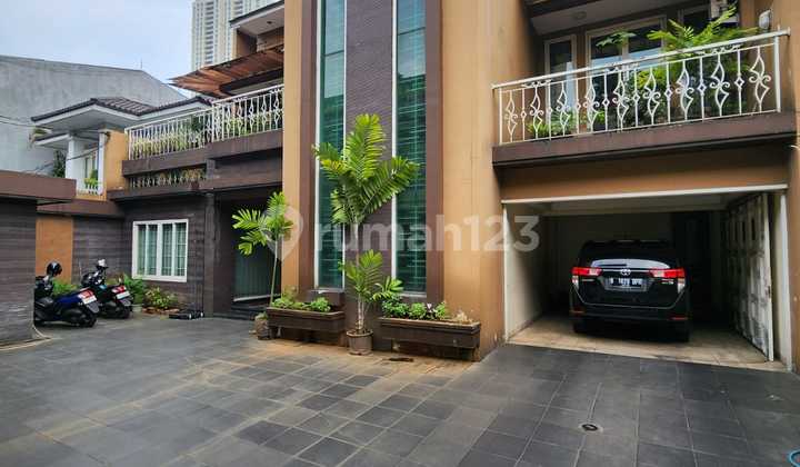 For sale   Rumah Area Mayestik Gandaria  Kebayoran baru  Jakarta. Selatan
