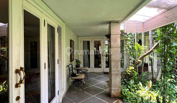 Rumah 2 Lantai Bagus Semi Furnished SHM di Kemang Dalam, Jakarta Selatan 2