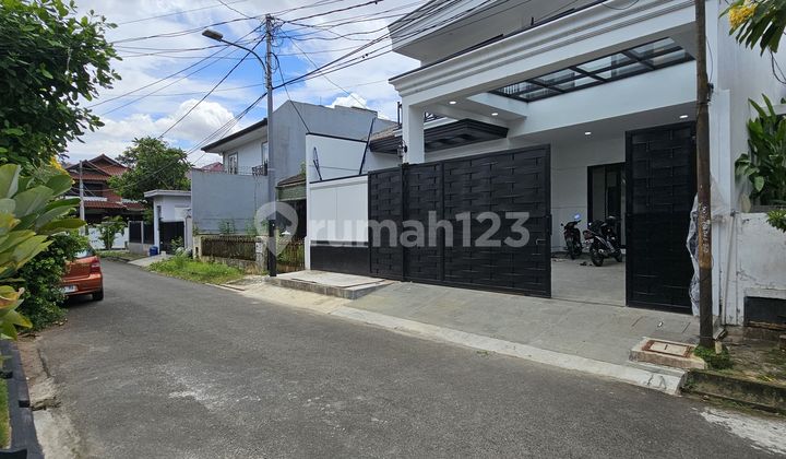 FOR SALE PONDOK INDAH BRAND NEW HOUSE SEMI FURNISHED