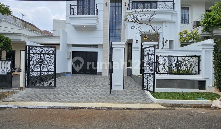 FOR SALE PONDOK INDAH BRAND NEW HOUSE MODERN CLASSIC DESIGN FOR SALE PONDOK INDAH BRAND NEW HOUSE MODERN CLASSIC DESIGN