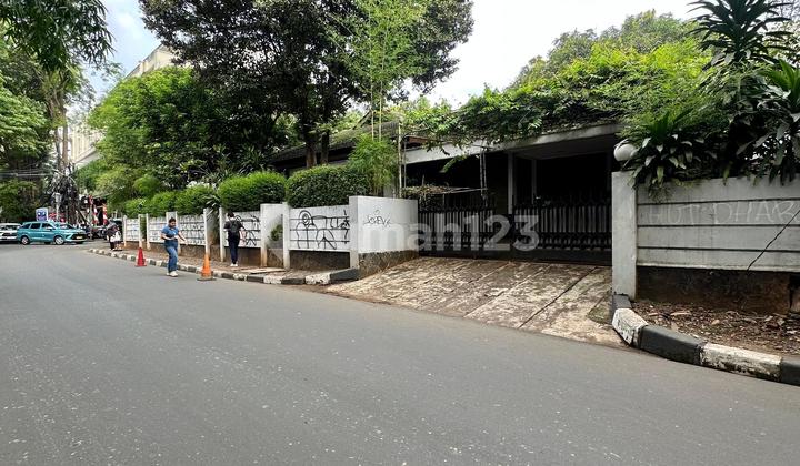 FOR SALE BRAWIJAYA  KEBAYORAN BARU HITUNG TANAH, COCOK UNTUK USAHA ROW JALAN LEBAR, PRIME AREA