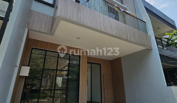 DIJUAL RUMAH BANGUNAN BARU SIAP HUNI DI PONDOK INDAH JAKARTA SELATAN
