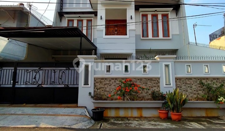 TURUN HARGA Rumah secondary siap pindah di Klender Jakarta Timur TURUN HARGA Rumah secondary siap pindah di Klender Jakarta Timur