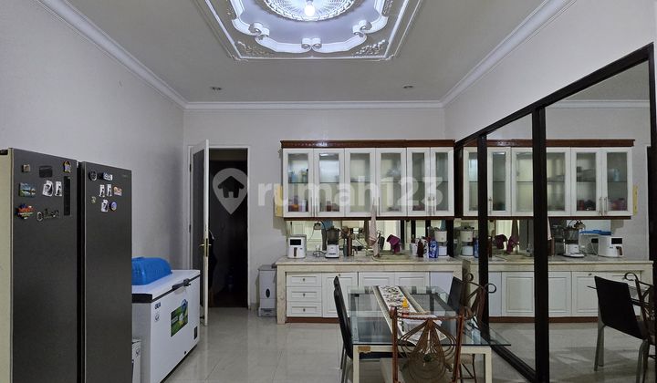 Rumah secondary terawat di Tebet Kebon Baru  2