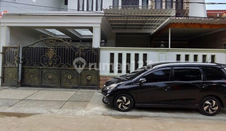 Rumah Secondary Sudah Renov Siap Huni di Duren Sawit