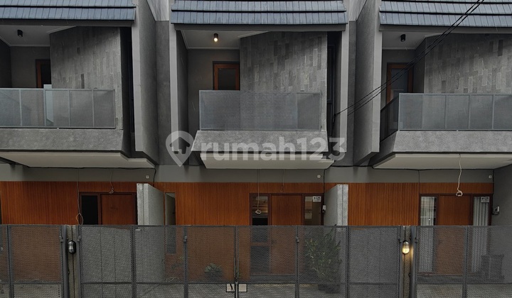 Siap Huni Rumah Bebas Banjir Dekat Toll Jatiwarna Siap Huni Rumah Bebas Banjir Dekat Toll Jatiwarna