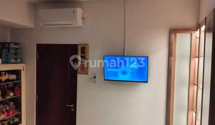 For Sale Quick Apartment Roseville Fully Furnished Location at BSD Square