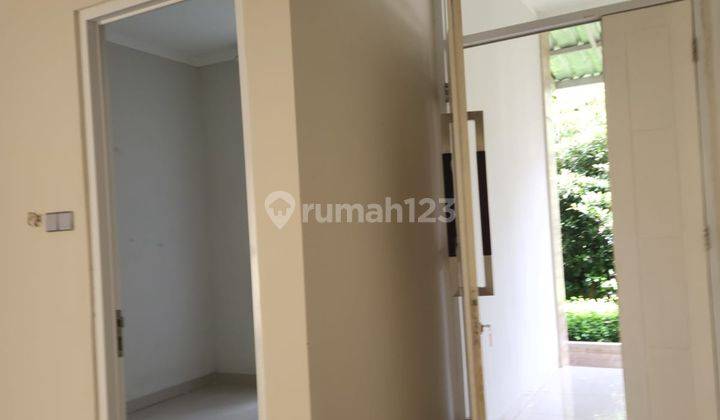 Rumah Mewah 2 Lantai di Kebayoran Essence Residence – 5+1 Kamar, SHM, Siap Huni! 2