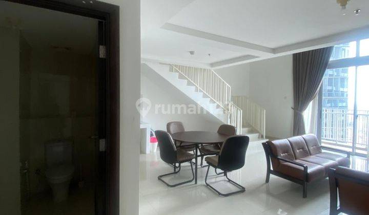 Disewakan Small Office Home Office 2 Lantai (SOHO) NEO SOHO Podomoro City, Jakarta Barat. 2