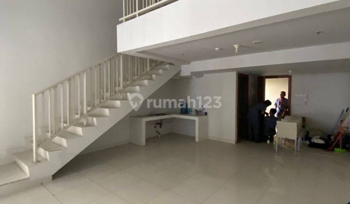 Jual Rugi, Super murah Office Space di SOHO Pancoran modern dan strategis, hanya ada 1 unit