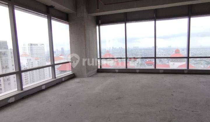 Office Space in Bare Condition at Soho Capital, West Jakarta, Access to Central Park Mall and Close to Taman Anggrek Mall