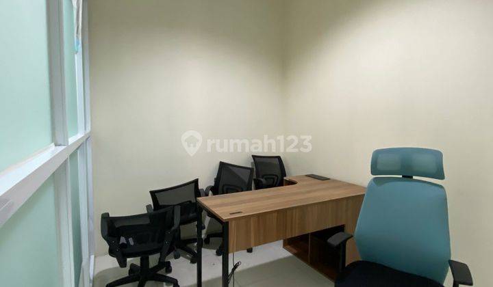 Unit Office Furnished di Sewakan Soho Capital Grogol Petamburan 2