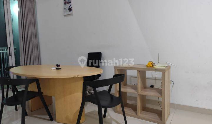 Office Semi Furnished Soho Podomoro City di Sewakan Cepat  2