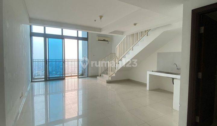 For Rent Office SOHO Capital Podomoro City Central Park Kantor premium di kawasan bisnis Central Park, Jakarta Barat.  1