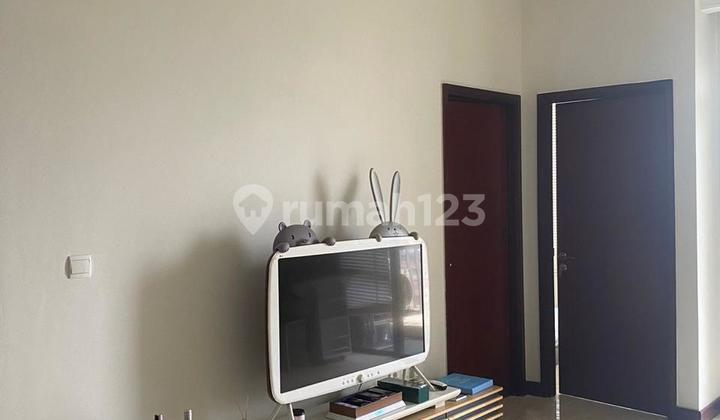 Apartment 2 BR Bagus Furnished disewakan  2