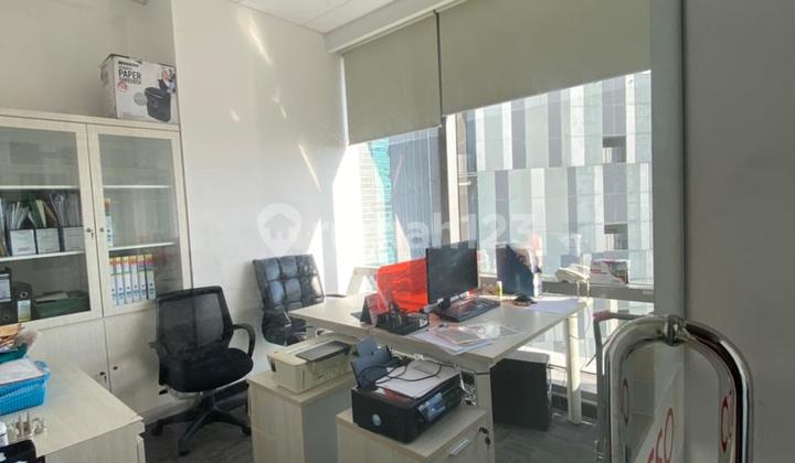 Perkantoran Kondisi Unfurnished di gedung SOHO Capital, akses ke Mall Neo Soho dan Central Park Perkantoran Kondisi Unfurnished di gedung SOHO Capital, akses ke Mall Neo Soho dan Central Park