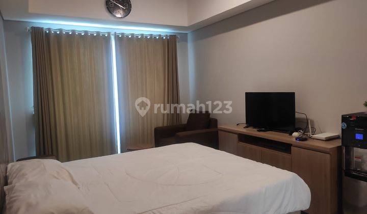 Apartemen Bellevue di Jual Studio Full Furnished Lantai Rendah  1