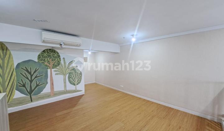 Small Office Home Office, Soho Pancoran, typical Manhattan, Area 97 sqm, Unfurnished Small Office Home Office, Soho Pancoran, typical Manhattan, Area 97 sqm, Unfurnished