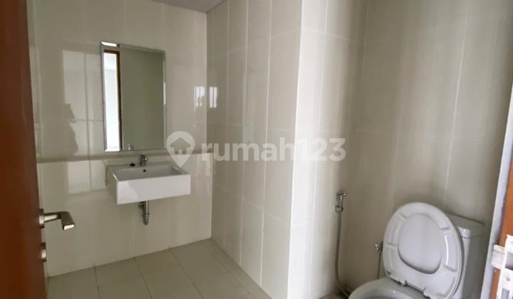 Office Room in Soho Pancoran - South Jakarta For Sale Fast and Cheap 2