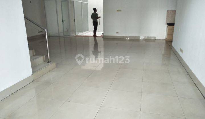 1 Rumah Dijual di Jl Gelora Baru Tengah Jakarta Barat  2