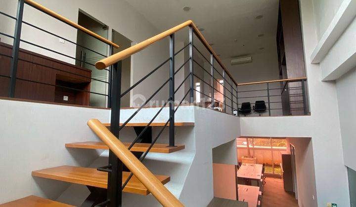 Dijual Cepat Ruang Kantor Siap Pakai di GP Plaza di lantai LD  2
