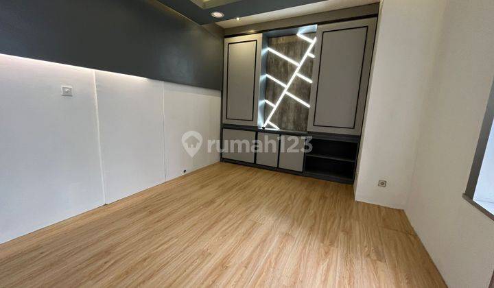 Office Semi Furnished di Menara Sudirman Ukuran 300 M2 di Sewakan Cepat  1